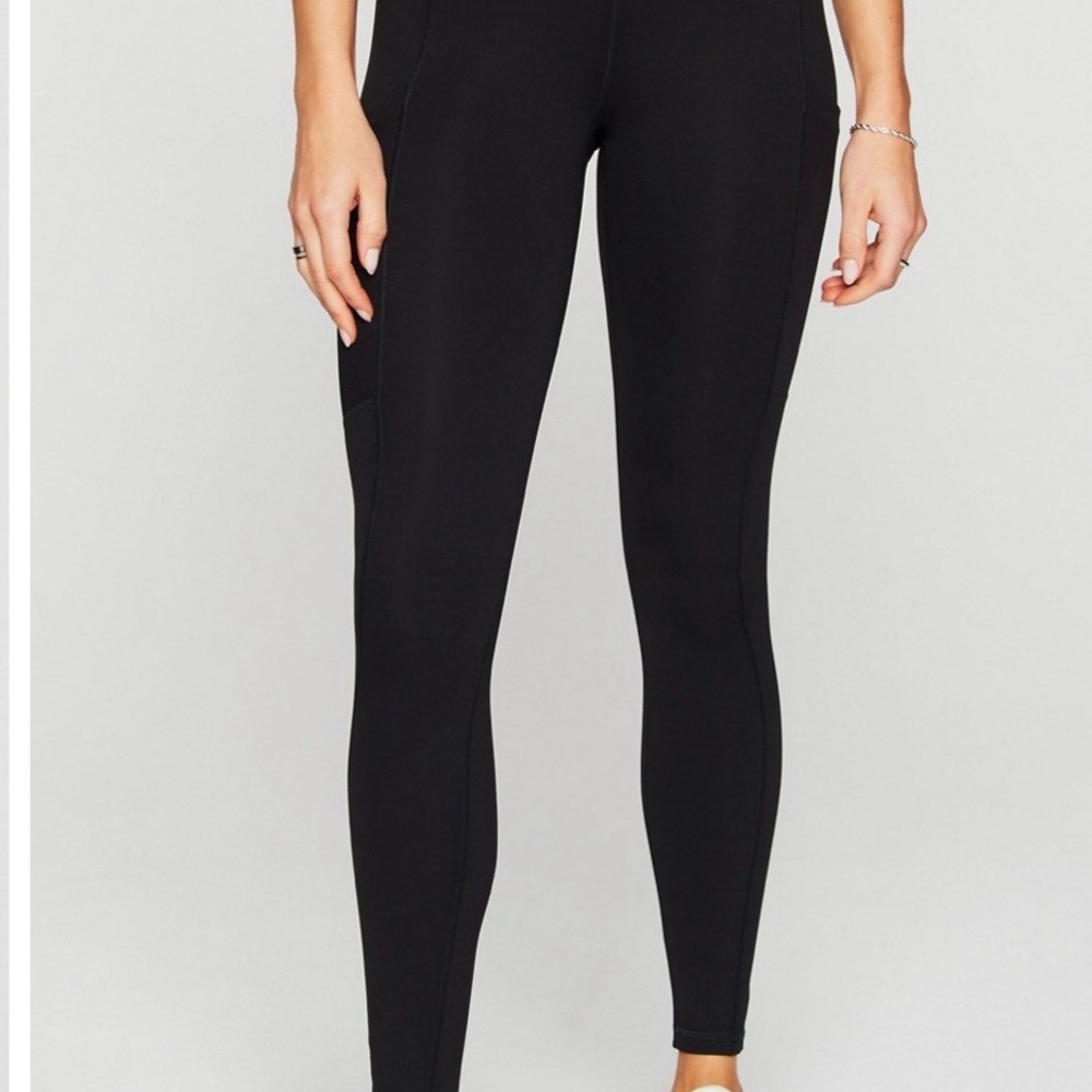 Fabletics Black Pocket Leggings